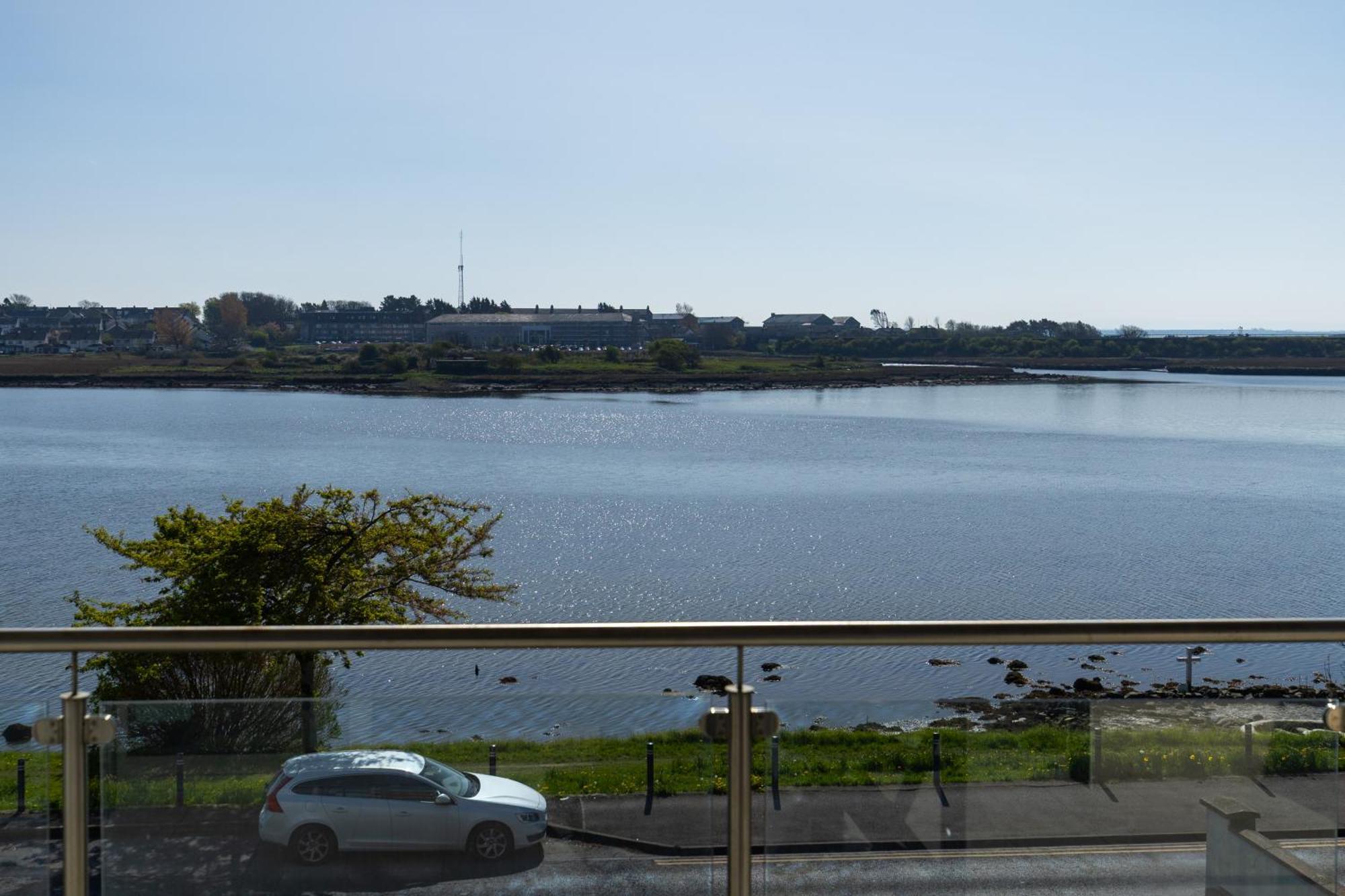 Tur An Tsaile - Galway Lakeside Apartments Zewnętrze zdjęcie