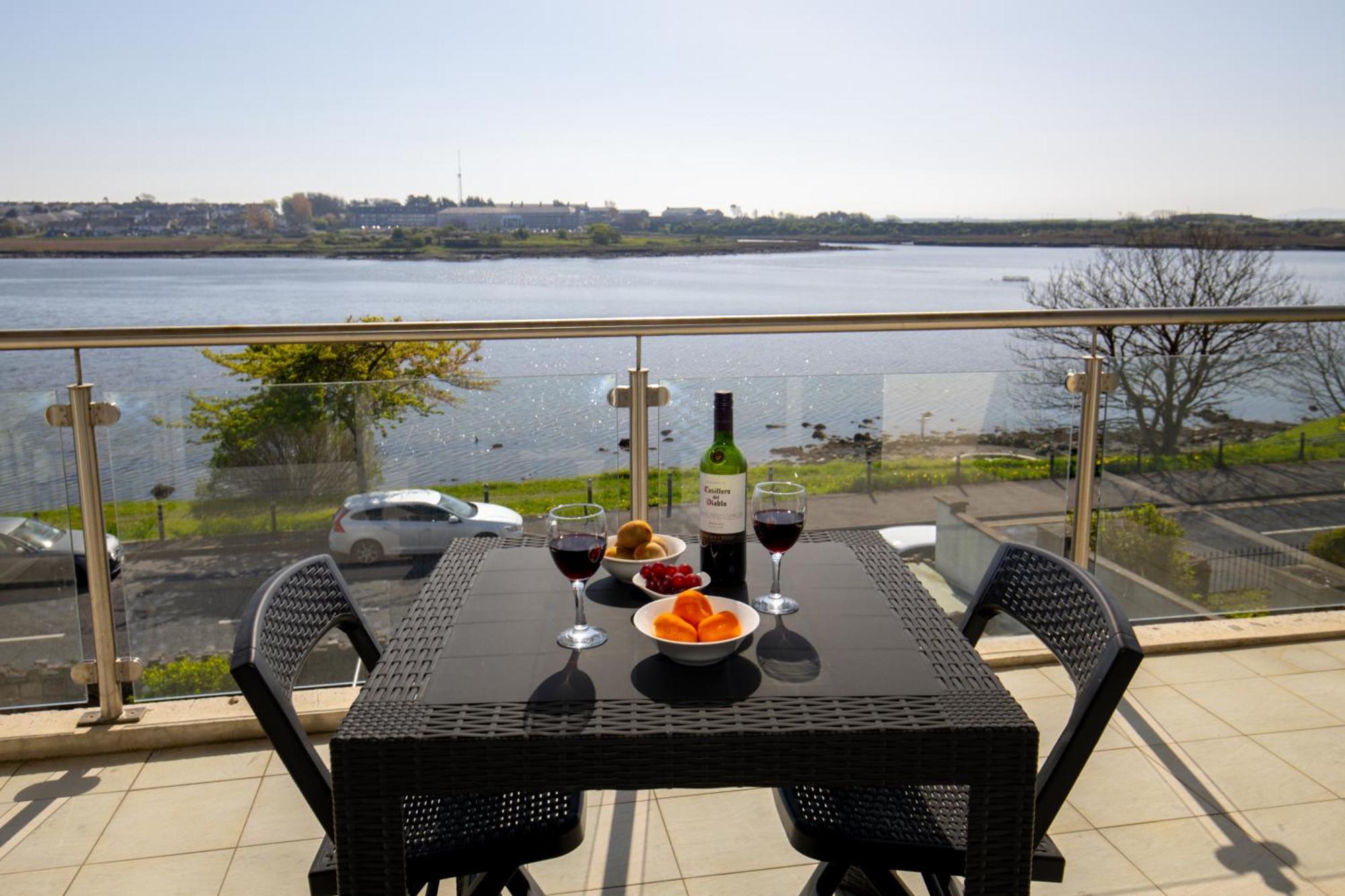 Tur An Tsaile - Galway Lakeside Apartments Zewnętrze zdjęcie